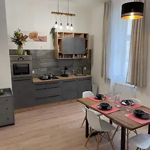 https://roo-rooms-4.vienna-besthotels.com